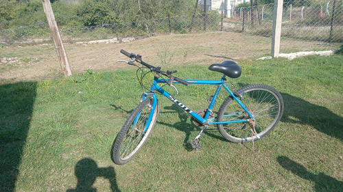Bicicleta Rodado 26 Azul 18 " (Usado)