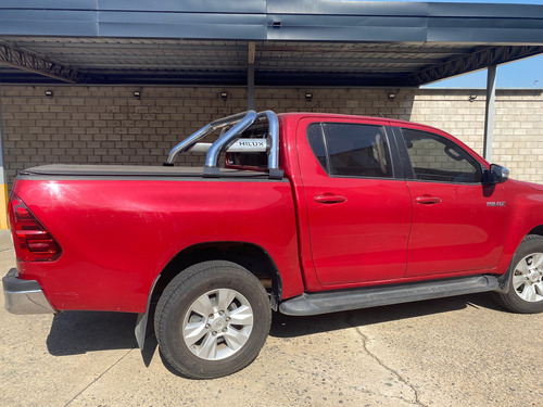 Toyota Hilux Pick-Up 2.8 Cd Srv 177cv 4x2