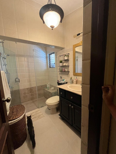 Se Alquila Hermoso Apartamento En Cuesta Brava, Arroyo Hondo.