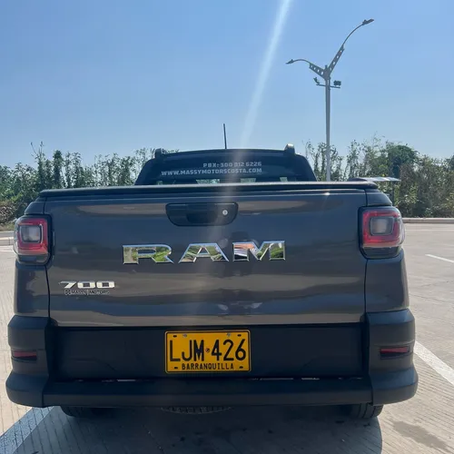RAM 700 1.4 Slt
