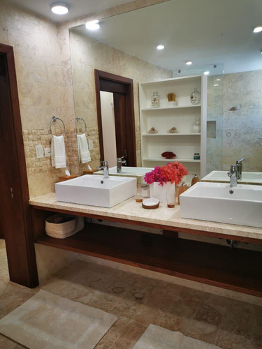 Exclusiva Villa En La Marina De Cap Cana