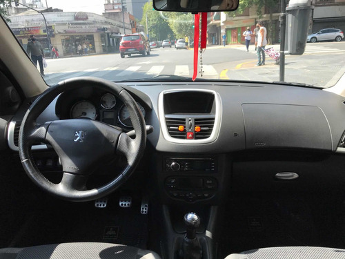 Peugeot 207 2013 1.6 Sedan Feline 106cv