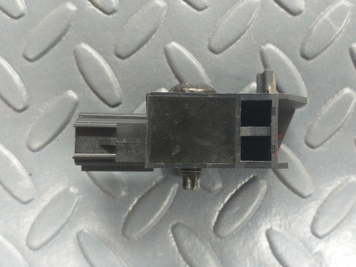 Sensor De Impacto Trasero Derecho Cruze 2011 1.4 Turbo Aut. (Usado)