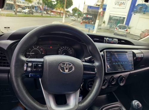 Toyota Hilux 2.8 STD 4X4 CD 16V DIESEL 4P MANUAL
