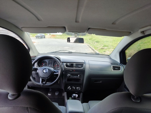 Imagem 9 de 13 de Volkswagen Fox 2011 1.0 Vht Trend Total Flex 5p