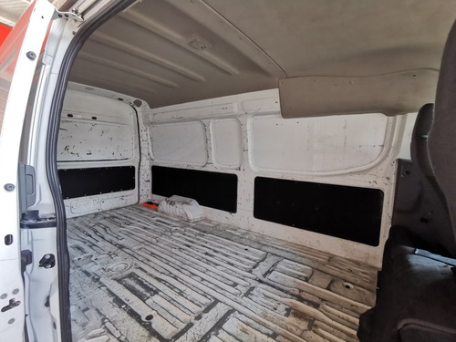 Imagen 12 de 15 de Nissan Urvan Nv350 Panel Modelo 2017