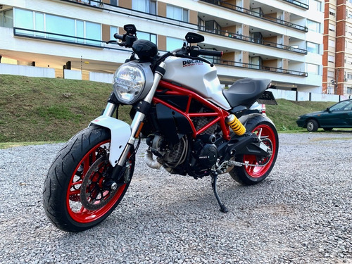 Imagen 2 de 8 de Ducati Monster 797
