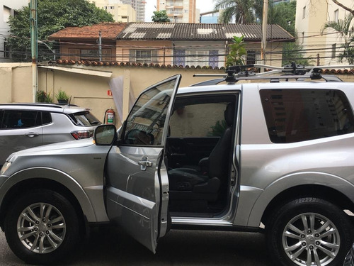 Imagem 14 de 15 de Mitsubishi Pajero Full 3.8 Hpe 4x4 V6 24v Gasolina 2p Automá