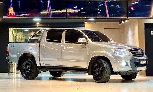 Toyota Hilux 2.7 Srv Cab. Dupla 4x4 Flex Aut. 4p