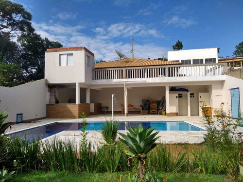 Imagem 1 de 14 de 2.500 M², Casa Com 02 Dormitórios, Salão De Festa E Piscina!
