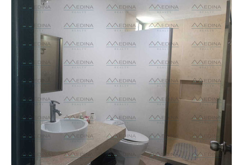 Amplia Casa En Venta Ubicada En Dzityá