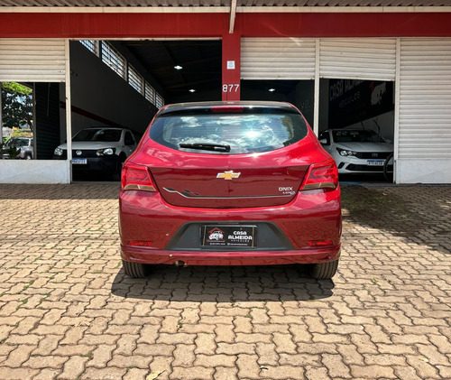 Chevrolet Onix 1.4 Effect 5p
