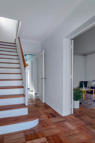 Imagen 15 de 30 de Encantadora Casa Renovada En Pasaje Con Patio(guardia Vieja)