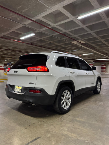 Jeep Cherokee Latitude 2014 Blanca Vehículo En Muy Buenas