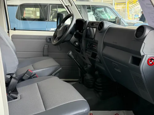 Toyota Land Cruiser 79 4.0 Chasis