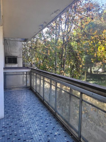 Departamento En Venta De 5 Dorm. En Santiago