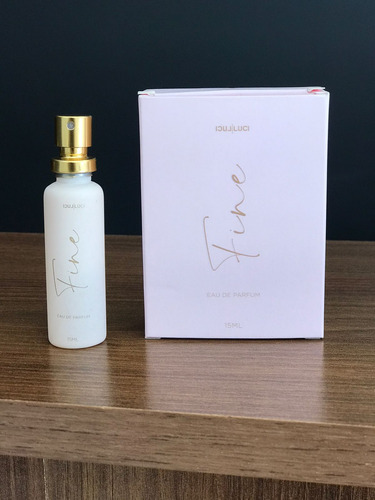 Perfume F66 Luci Luci 15ml C/ Hidratante Labial E Nécessaire