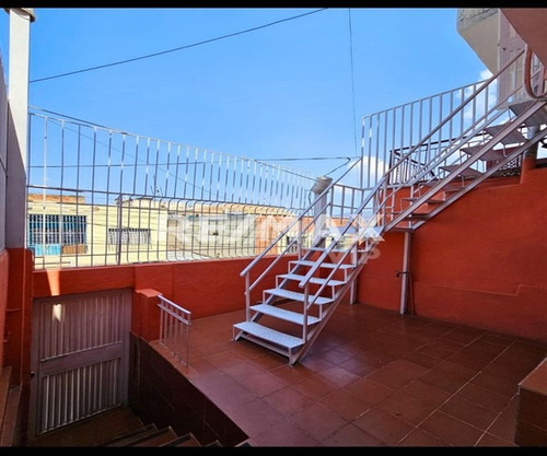 Casa En Venta En Los Flores De Catia 294mts/6h/7b