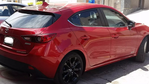 Antena Aleta Tiburón Funcional Mazda Color Rojo Salsa
