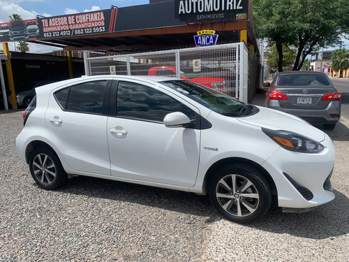 Toyota Prius 2021