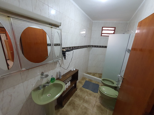 Casa En Iguazu, En Pleno Centro Con Todas Las Comodidades En Cataratas.