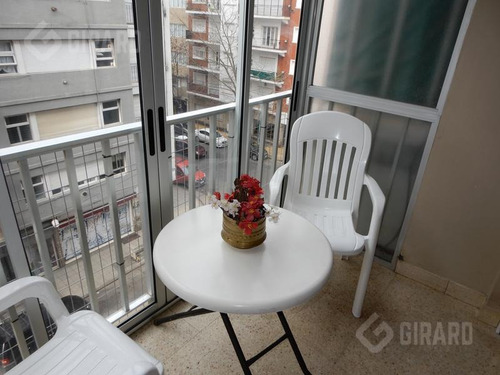 Imagen 3 de 27 de Departamento En Venta, Zona Plaza Colon.