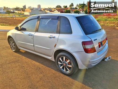 Imagem 5 de 10 de Fiat Stilo 1.8 Mpi 8v Gasolina 4p Manual