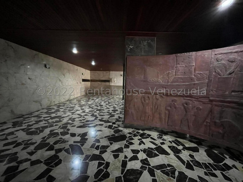 Imagen 2 de 19 de Ls Vende Pend House Los Palos Grandes 22-28171