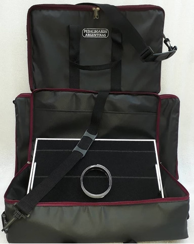 Imagen 2 de 3 de Pedalboard Para Pedales 45x26 Con Estuche Semi Rigido