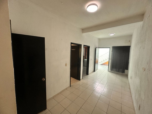 Local En Renta Edificio De 3 Niveles
