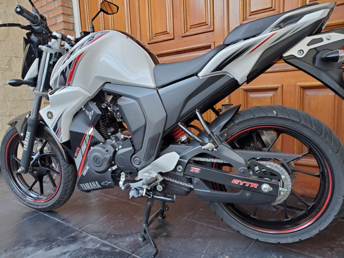 Yamaha Fz S Fi Doble Disco (no Honda Titan Rouser)