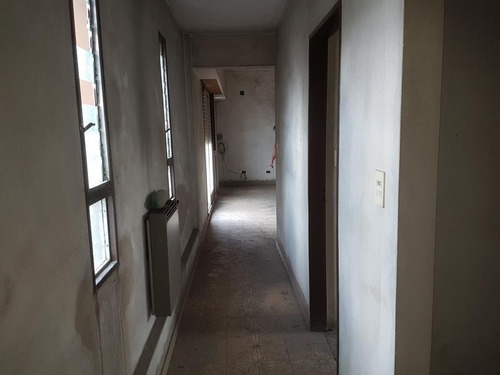 Imagen 5 de 11 de Edificio Comercial - Lanús Oeste