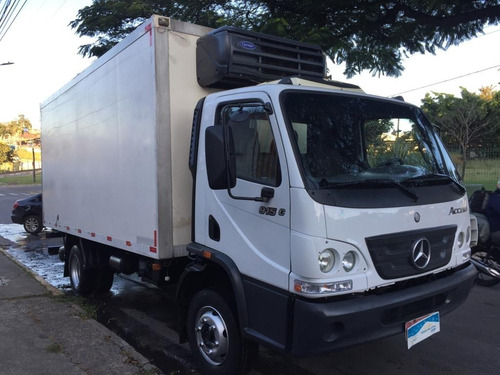 Imagem 5 de 11 de Mb 915 Bau Refrigerado Com Cabine Congelada 2008/2009