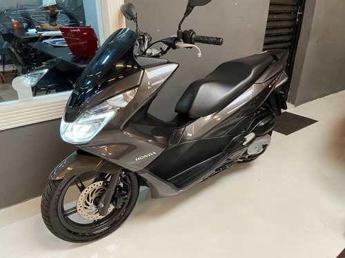 Imagem 6 de 7 de Honda Pcx 150 2016 Scooter Econômica 18x Cartão