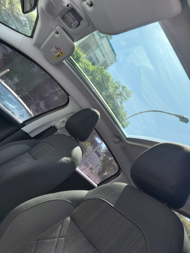 Peugeot 208 Allure Touchscreen 2016