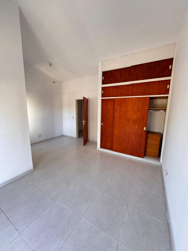 Alquiler Duplex De 2 Dormitorios Escritorio Con Garage Y Patio Zona - Orfeo Superdomo - Veni A Conocerlo!!!