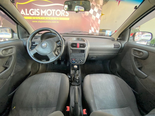 Imagem 7 de 9 de Chevrolet Corsa Hatch 1.0 Maxx 2008