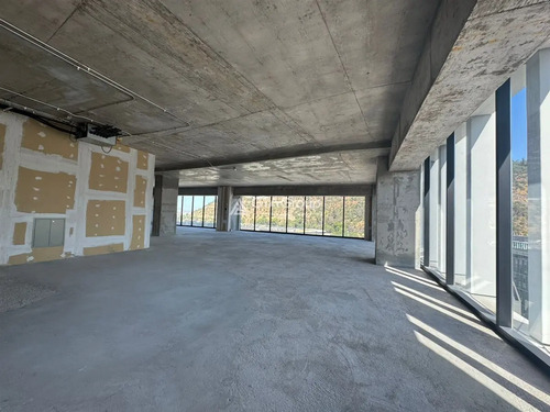 Arriendo De Planta Completa 1123 M2 En Almirante Pastene