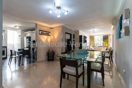 Imponente Y Moderno Ph En Venta En Los Chaguaramos. Yr25-18095. Servicio De Agua Constante, Gas Directo, Internet De Fibra Óptica Y Línea Cantv.