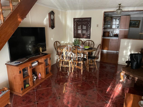 Imperdible Casa En Venta De 4 Dorm. En Curicó