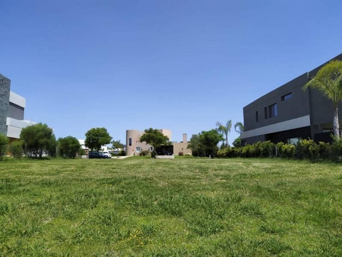 Imagen 2 de 6 de Lote Exclusivo En El Yacht De Nordelta