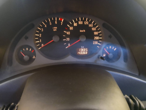 Chevrolet Corsa 1.0 Mpfi Maxx Sedan 8v Gasolina 4p Manual