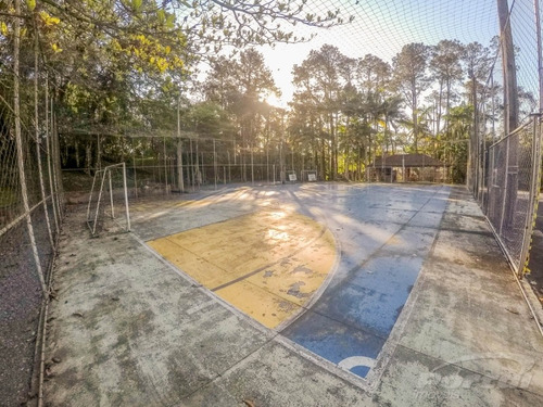 02 Quadras De Futebol Mais Quiosque Com Churrasqueira E Amplo Estacionamento. - 3579175l