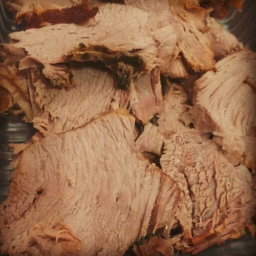Pernil Pata Ternera Braseada Para 30 Prs + Panes + Salsas