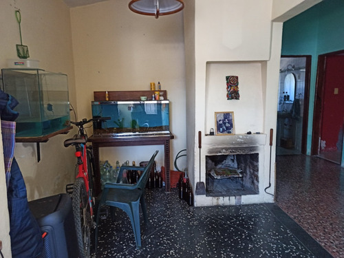 Casa 3 Dormitorios, 1 Baño, A 2 De Rbla, Barra Carrasco