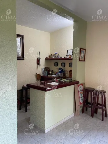 Venta Casa Jardín Con Bosque - V270