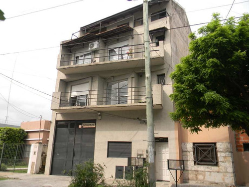 Imagen 2 de 11 de Edificio En Venta En Bernal
