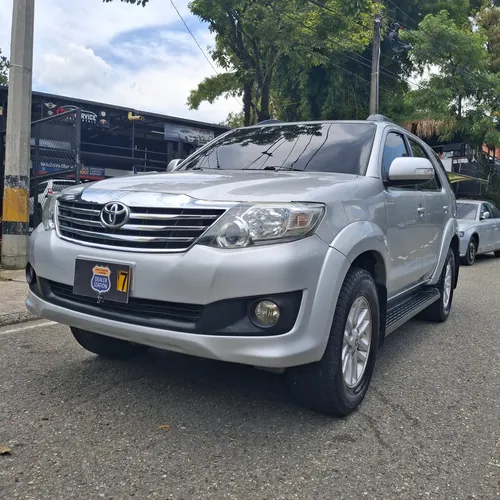 Toyota Fortuner 2.7l 4x4