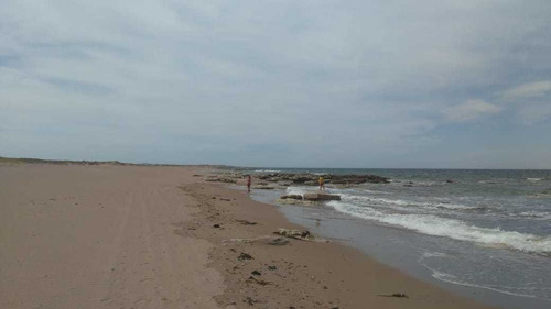 Imagen 5 de 5 de Casa En Playas Doradas / Rio Negro / Excelente Ubicación.