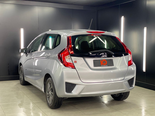Imagem 5 de 15 de Honda Fit 1.5 Lx At 2016/2017